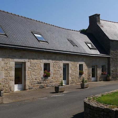 La Ferme Guibel Bed & Breakfast Plouzelambre Exterior photo